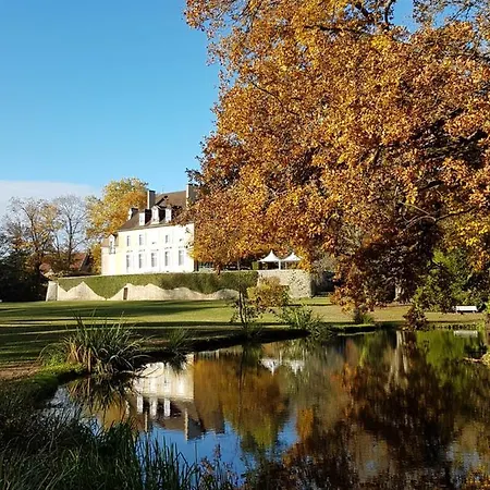 Hotel Chateau De Rigny 3*